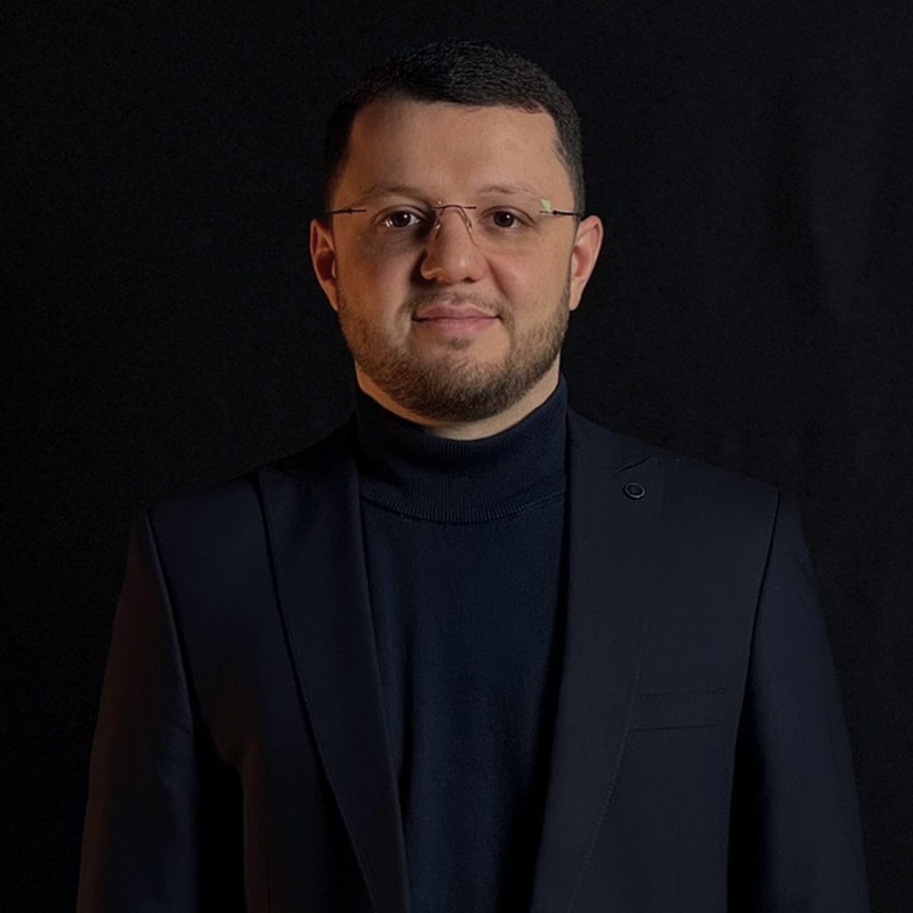 Atham Azam - NAVI Founder & CEO, ta'lim va texnologiya sohasidagi mutaxassis